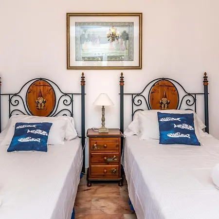 Villa Vb Buganvilla 4bdr With Fantastic Sea Views *