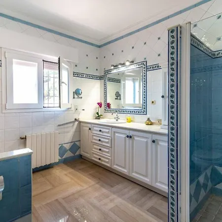 Vb Buganvilla 4bdr With Fantastic Sea Views Villa