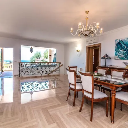 Vb Buganvilla 4bdr With Fantastic Sea Views Villa Benalmadena